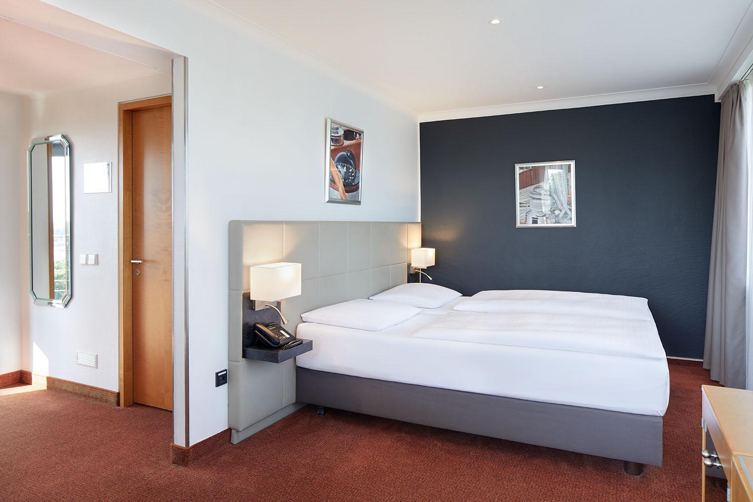 Hotel Hafen Hamburg Exterior photo