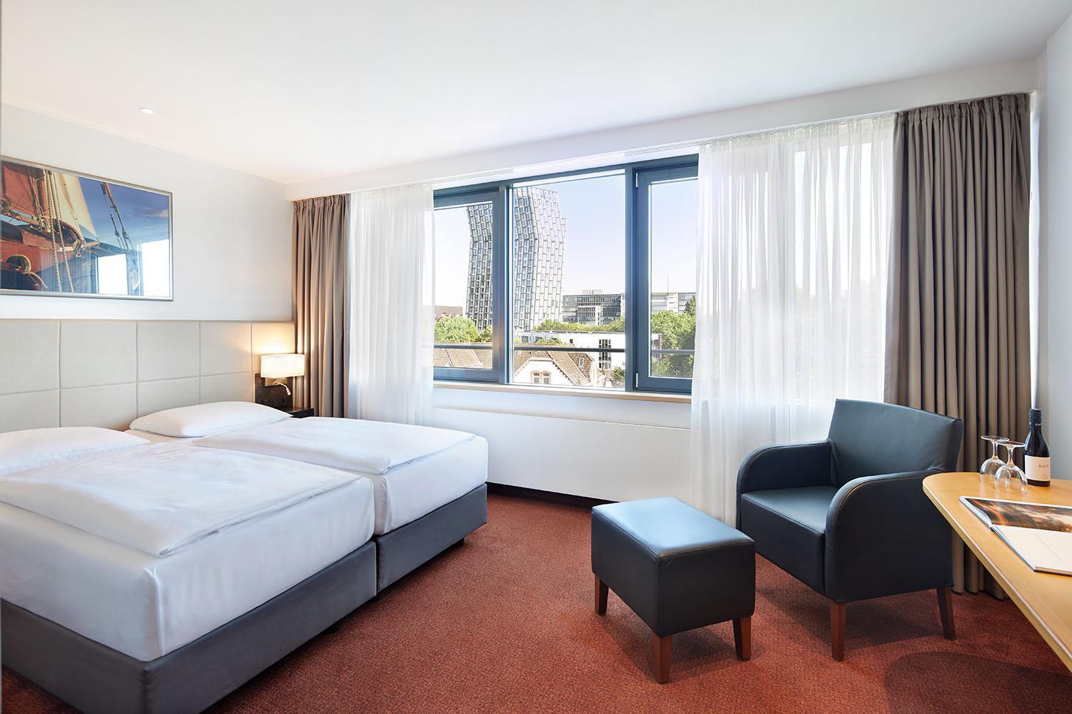 Hotel Hafen Hamburg Exterior photo