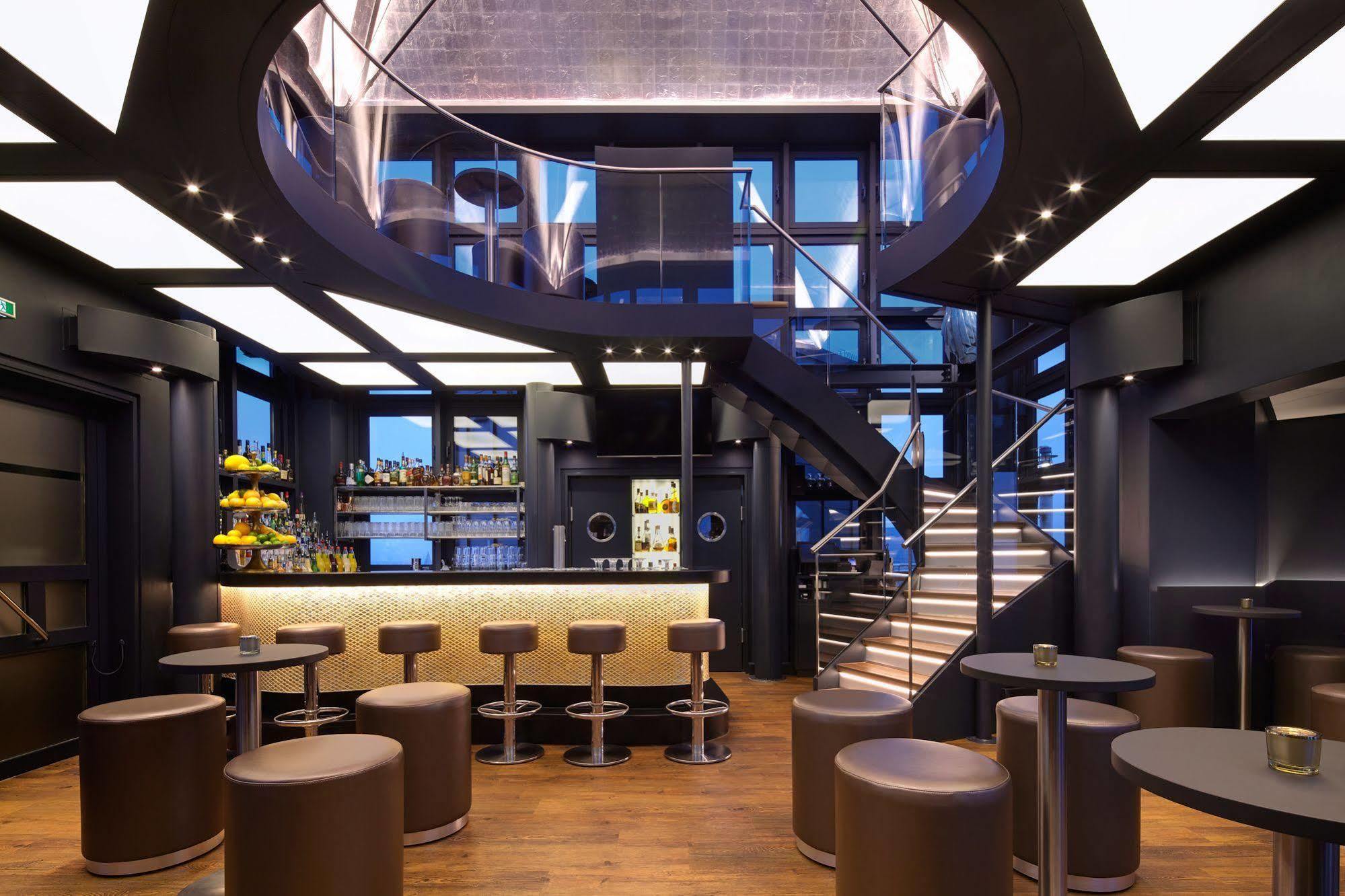 Hotel Hafen Hamburg Exterior photo